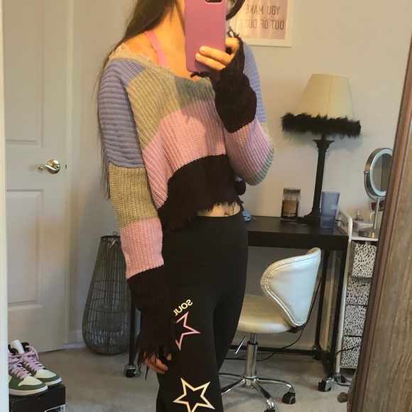 crop sweater - Picture 3 of 4